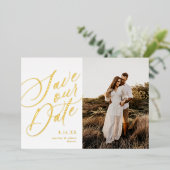 Kalligrafie Script Save the Date Foto Gold Folieneinladung (Stehend vorne)