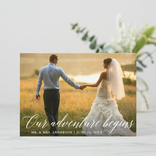 Kalligrafie Unser Abenteuer beginnt Hochzeit Dankeskarte (Stehend Vorderseite)