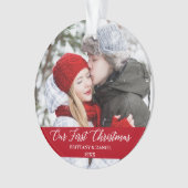 Kalligrafie Unser erstes Weihnachtslied Foto Red Ornament (Vorderseite)