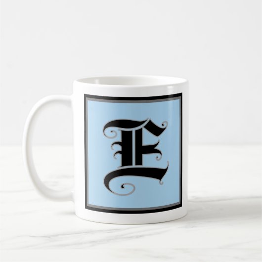Kalligrafische Hauptstadt Buchstabe E Kaffeetasse (Links)