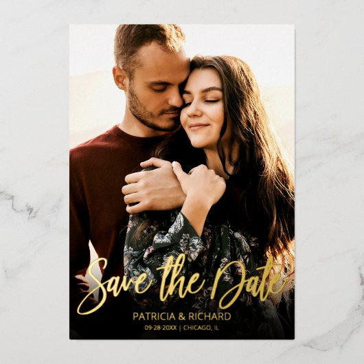 Kalligrafisches Foto Hochzeit rettet das Datum Folieneinladung (Vorderseite)