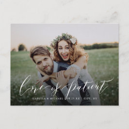 Kalligraphie Liebe ist Aufschub des Fotos von Pati Postkarte