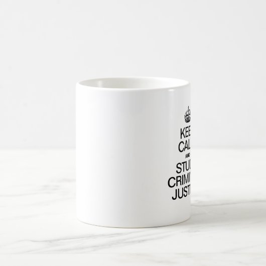 KALM UND STUDIERENDE STRAFGERICHTSPRECHUNG behalte Kaffeetasse (Mittel)