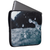 KALMKÖRPER LAPTOPSCHUTZHÜLLE (Vorne Rechts)