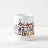 Kalter Kriegs-Wort-Wolke Kaffeetasse (Mittel)
