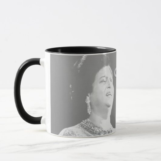 Kalthoum Tasse (Links)