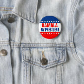 "KAMALA für PRÄSIDENT" Button (Beispiel)