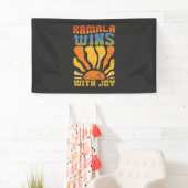 Kamala gewinnt mit Joy Retro Boho Harris Walz Banner (Insitu)