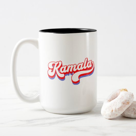 Kamala Harris 2024 Niedlich 2024 Wahl Hot Pink Zweifarbige Tasse (Mit Donut)