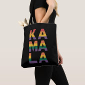 Kamala Harris 2024 Rainbow Flag Gay Pride LGBT Tasche (Von Nahem)