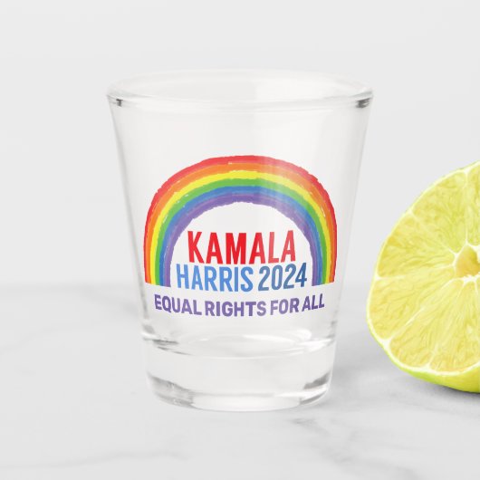 Kamala Harris 2024 Rainbow LGBTQ Rights Schnapsglas (Vorderseite)