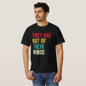 kamala harris 2024 Sie sind nicht in den Köpfen T-Shirt (Vorne ganz)