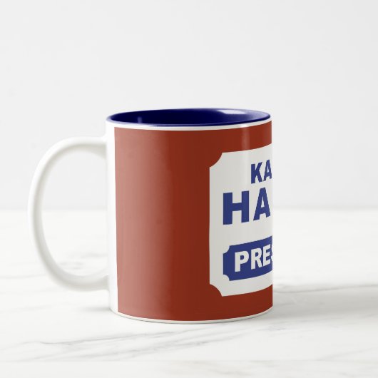 KAMALA HARRIS FÜR PRÄSIDENT ZWEIFARBIGE TASSE (Links)