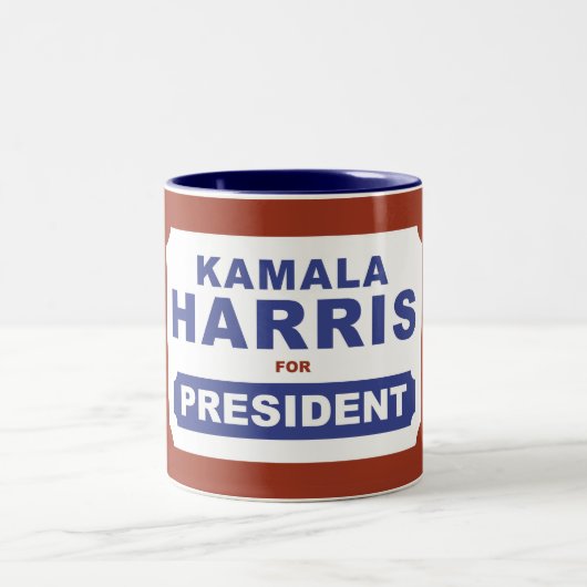 KAMALA HARRIS FÜR PRÄSIDENT ZWEIFARBIGE TASSE (Mittel)