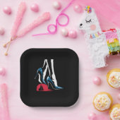 Kamala Harris Heels treten auf Maga Hat Pappteller (Party)