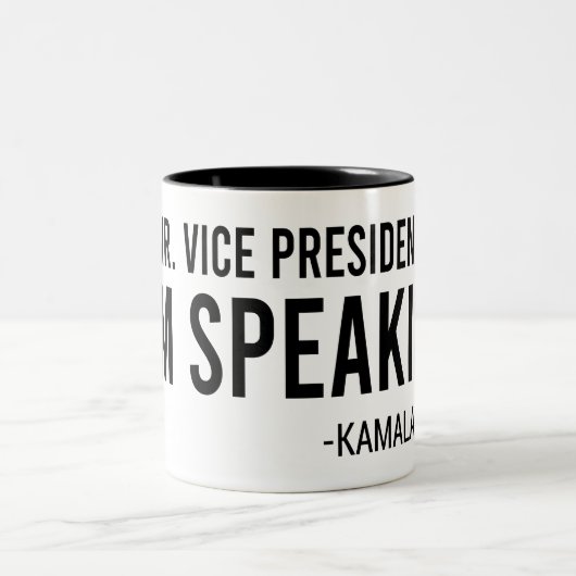 Kamala Harris, Herr Vizepräsident, ich spreche Zweifarbige Tasse (Mittel)