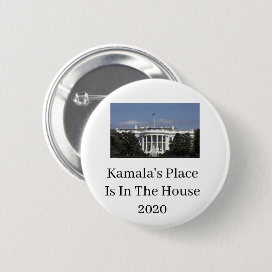 Kamala Harris Place befindet sich im Knopf des Wei Button (Vorne & Hinten)