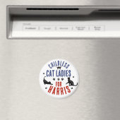 Kamala Harris Präsident 2024 Kinderlose Cat Ladys Magnet (In Situ (Geschirrspüler))