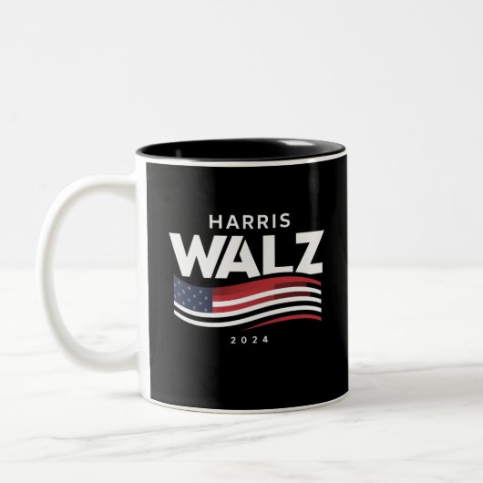 Kamala Harris Tim Walz Waltz Wahl 2024 Zweifarbige Tasse (Links)