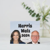 Kamala Harris und Tim Walz 2024 Postkarte (Stehend Vorderseite)