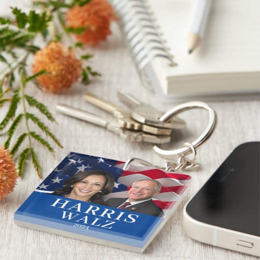 Kamala Harris und Tim Walz 2024 Schlüsselanhänger (Vorderseite rechts)