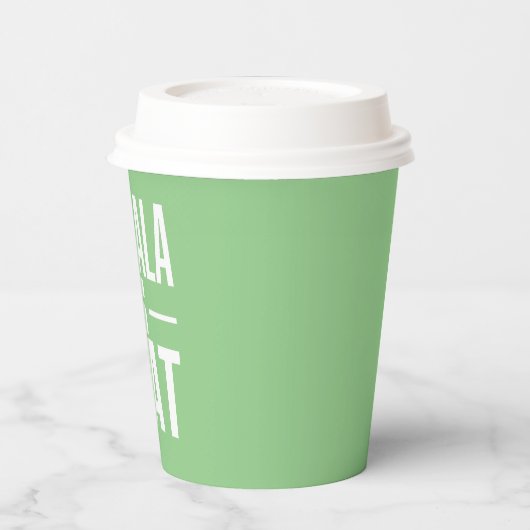 Kamala is Brat Pappbecher (Links)