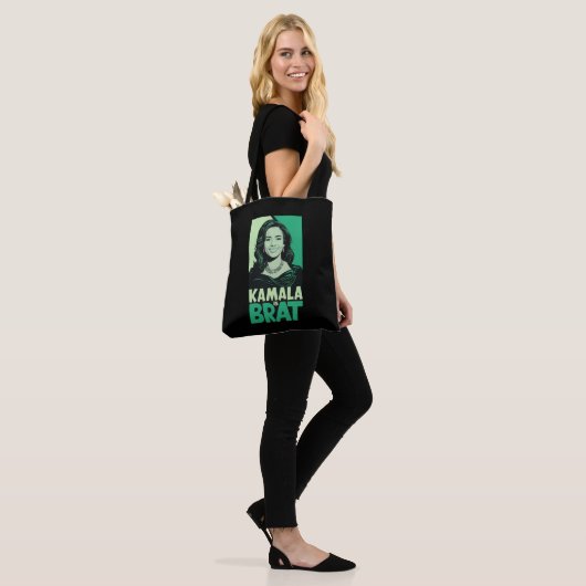 Kamala ist Brat Funny Sarcastic Tasche (Am Model)