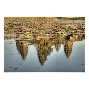 Kambodscha, Angkor Wat. Spiegelung des Tempels Fotodruck