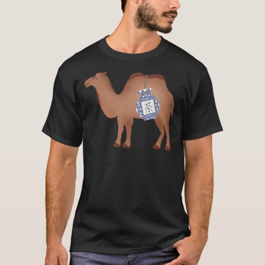 Kamel auf dem klassischen Seidenstraßen-T - Shirt (Vorderseite)