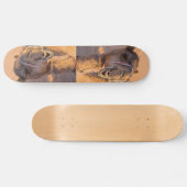 Kamel mit lustigem Gesichtsausdruck - Oman Skateboard (Horizontal)
