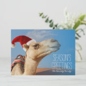 Kamel mit Weihnachtsmütze Feiertagskarte (Stehend Vorderseite)