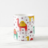 Kamelflache Farbe, dekoratives Muster. Kaffeetasse (Mittel)