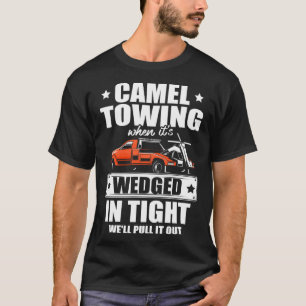 Kamelschleppen, wenn sie in enger Verbindung einge T-Shirt