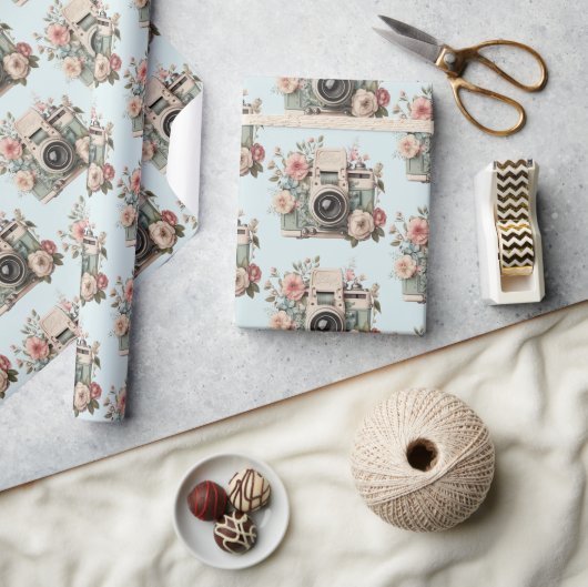 Kamera mit Blumen Retro-Pastell-Muster Geschenkpapier (Kunsthandwerk)