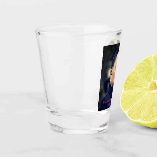 Kamerad Deng Xiaoping - chinesischer Führer Schnapsglas (Links)