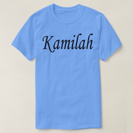 Kamilah schwarzer Namensbuchstabe T-Shirt (Design vorne)