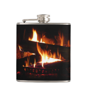 Kamin-Warme-Winterszene-Fotografie Flachmann