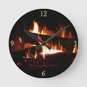 Kamin-Warme-Winterszene-Fotografie Runde Wanduhr