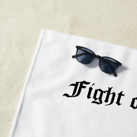 Kampf oder Flug eines digitalen Kriegers Strandtuch (Beispiel)