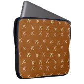 Kämpfe Flugzeug auf dunkler Bronze Laptopschutzhülle (Vorne Rechts)