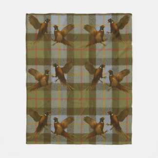 Kämpfende Fasane auf Tweed / Tartan Hintergrund  Fleecedecke