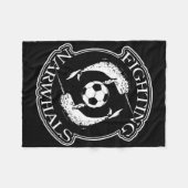 Kämpfende Narwale Fußball Fleecedecke (Vorderseite (Horizontal))