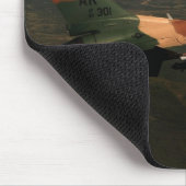 Kämpfender Falke F-16 Mousepad (Ecke)