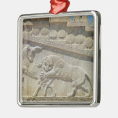 Kämpfender Stier des Löwes, Ornament Aus Metall (Links)