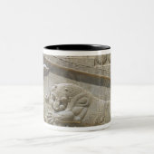Kämpfender Stier des Löwes, Zweifarbige Tasse (Mittel)