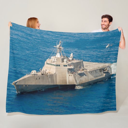 KAMPFSCHIFF - LCS-4 FLEECEDECKE (Beispiel)