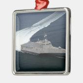 Kampfschiff Unabhängigkeit im Golf von Mexiko Ornament Aus Metall (Links)