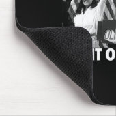 Kämpft gegen Oligarchie Bernie Sanders und Aoc Fre Mousepad (Ecke)