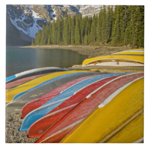 Kanada, Alberta, Banff National Park, Moraine Fliese
