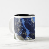 Kanada, Alberta, Banff National Park, Moraine Zweifarbige Tasse (Vorderseite Links)